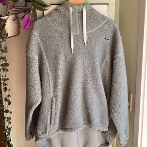 Nike therma-fit fleece